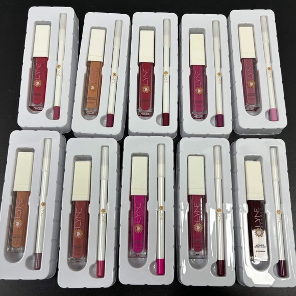 Matte Lipstick Kit Makeup Cosmetic Hyaluronic Acid Aloe Vera Pigment Sunscreen - Picture 10 of 10